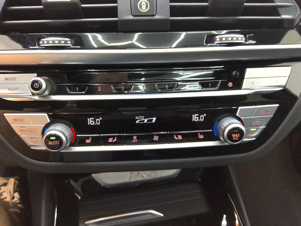 Foto 21 van BMW ix3