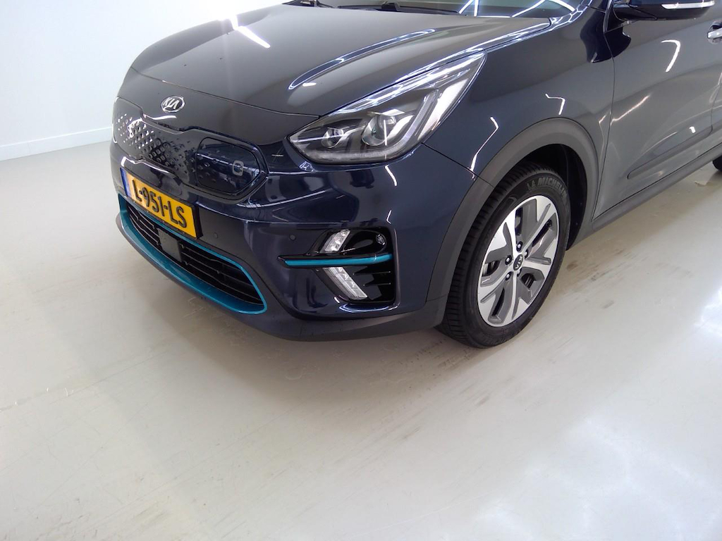 Foto 30 van Kia Niro