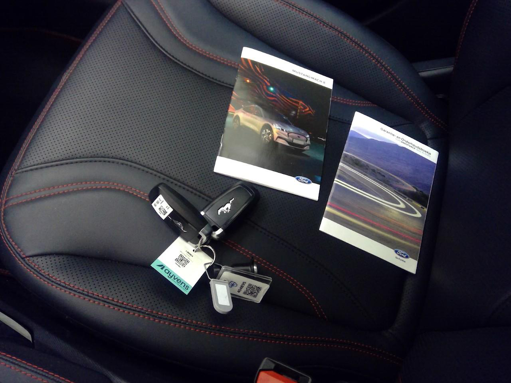 Foto 15 van Ford Mustang