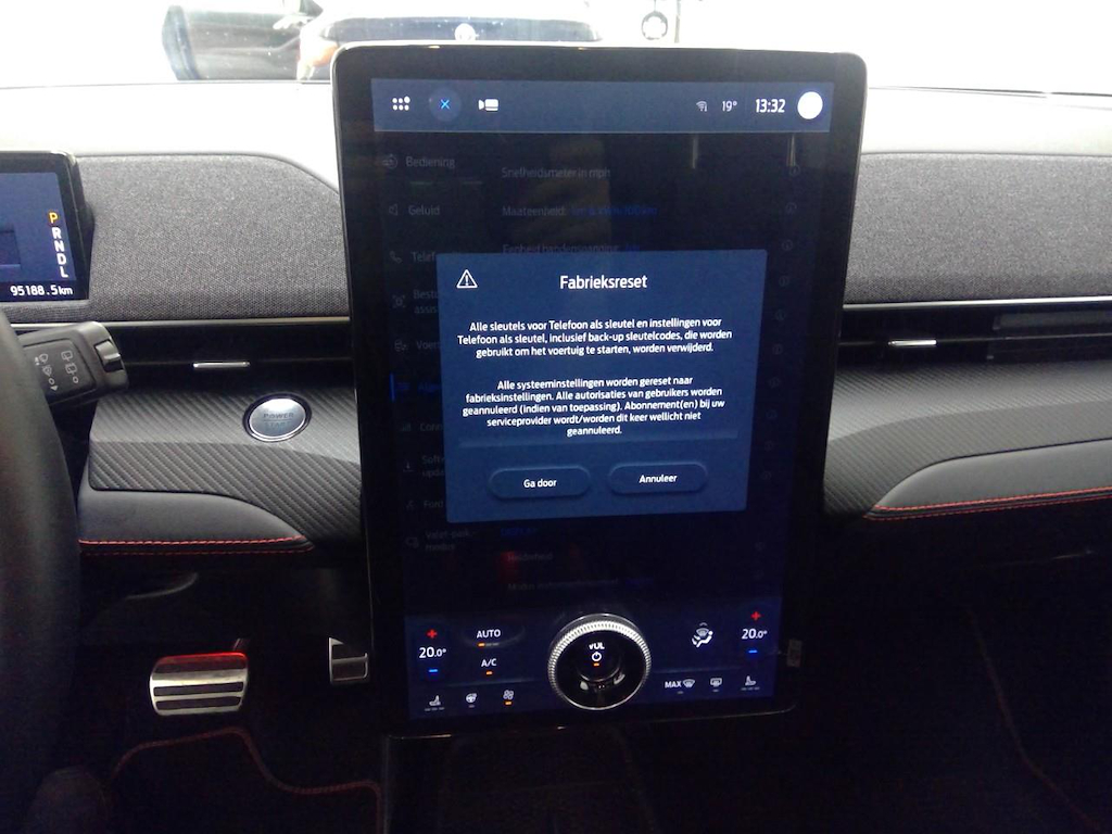 Foto 18 van Ford Mustang