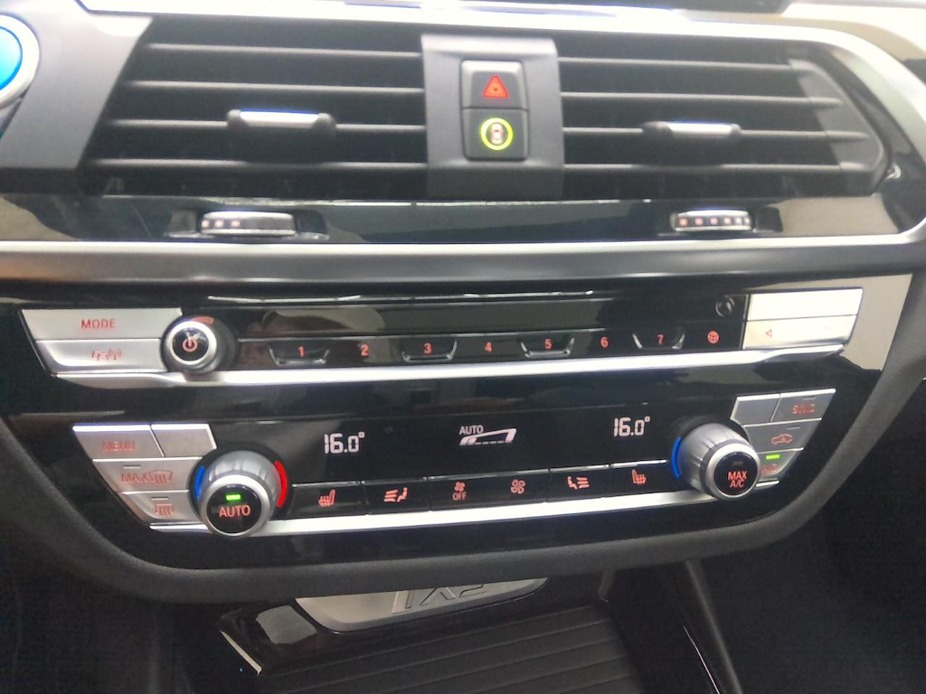 Foto 19 van BMW ix3