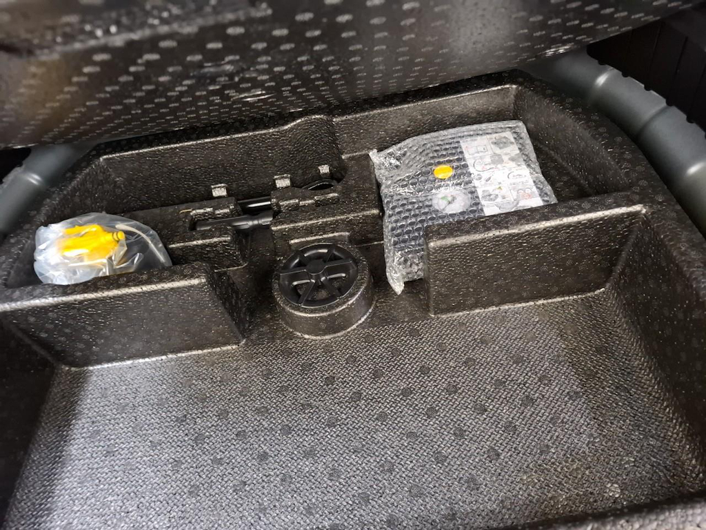 Foto 12 van Kia Niro