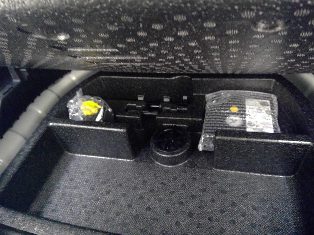 Foto 12 van Kia Niro