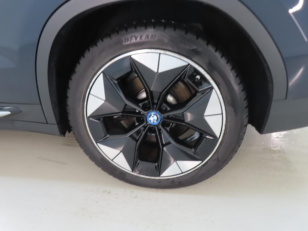 Foto 12 van BMW ix3