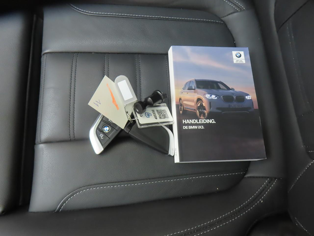 Foto 16 van BMW ix3