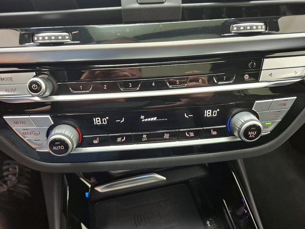 Foto 17 van BMW ix3