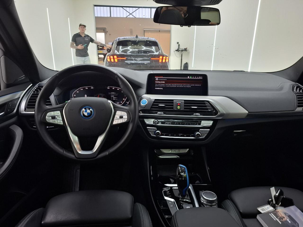 Foto 4 van BMW ix3