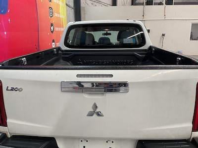 Kaufe MITSUBISHI MITSUBISHI L200 bei Ayvens Carmarket