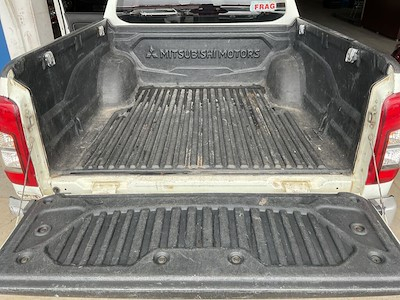 Kaufe MITSUBISHI MITSUBISHI L200 bei Ayvens Carmarket