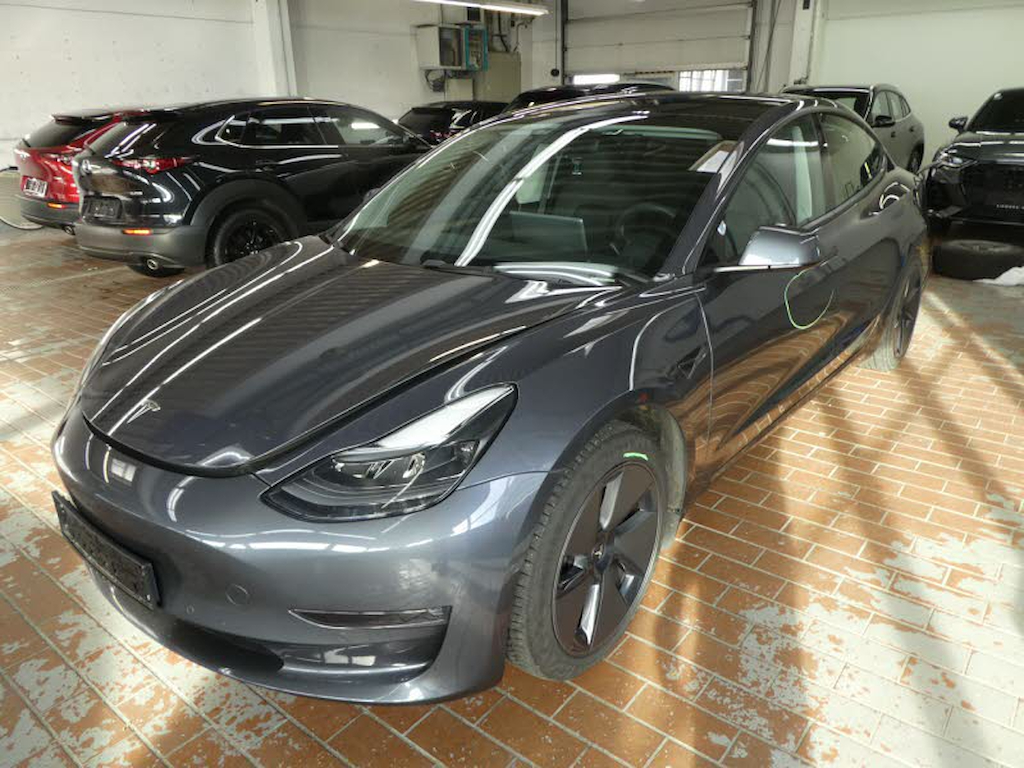 Tesla Model 3 LONG RANGE AUTO 4WD
