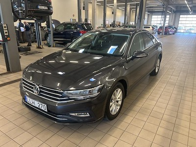 Buy VOLKSWAGEN PASSAT on Ayvens Carmarket