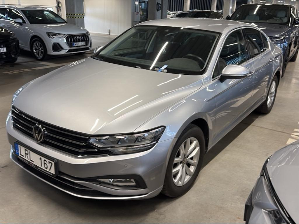 Volkswagen Passat 1.5 TSI BUSINESS 4D 7DSG 110KW
