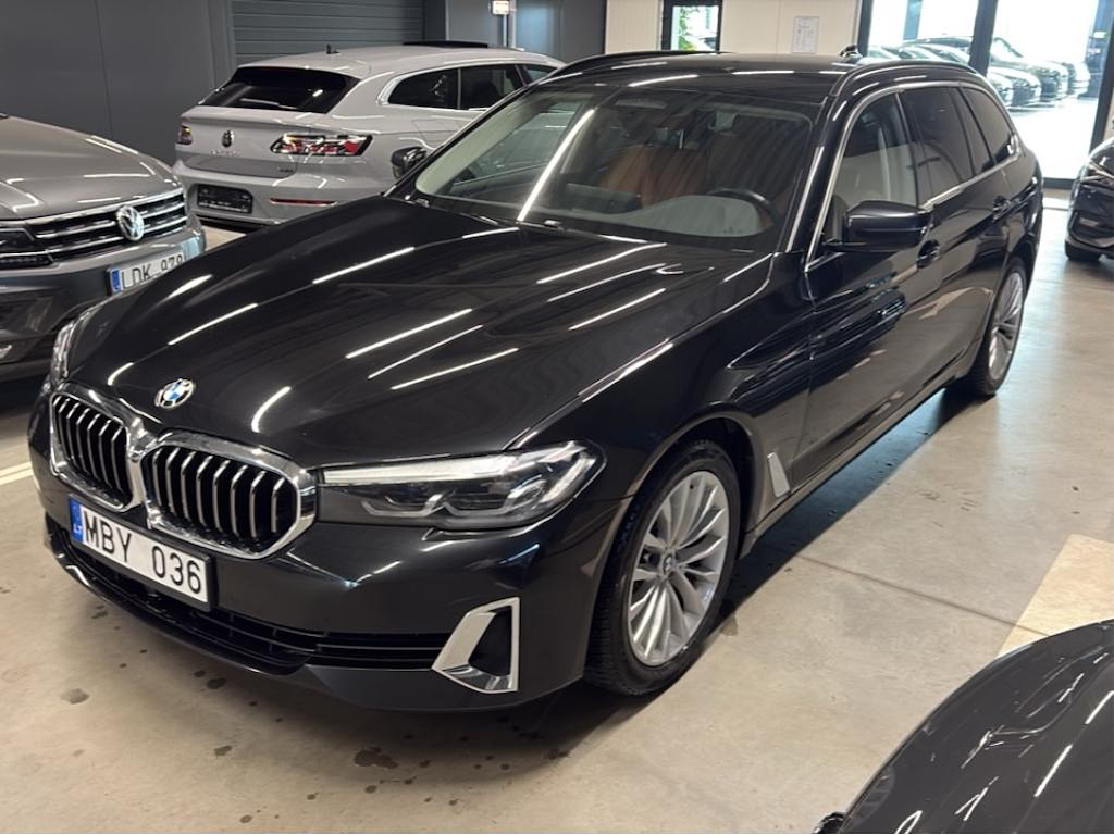 BMW 5 Series 5-SERIES 5-SERIES  2.0 MHEV TOURIN G AT 140KW