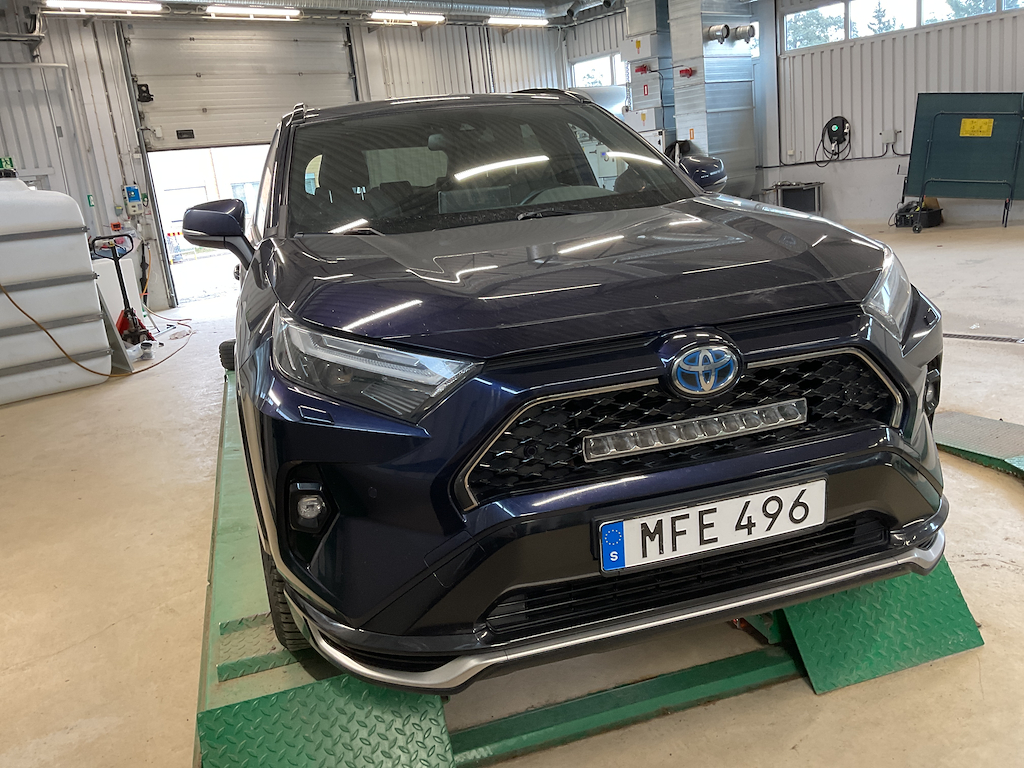 Toyota RAV4 2.5 306hk Plug-In Hybrid Awd-I X-Edition Drag