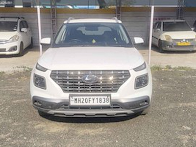 Buy HYUNDAI VENUE 1.5 CRDI SX on Ayvens Carmarket