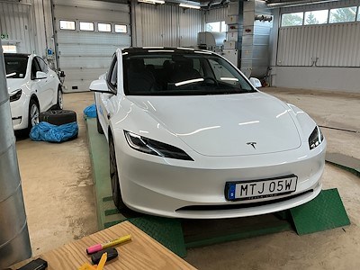 Köp TESLA MODEL 3 på Ayvens Carmarket