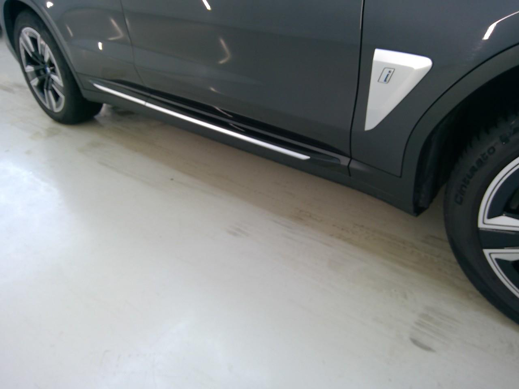 Foto 13 van BMW ix3