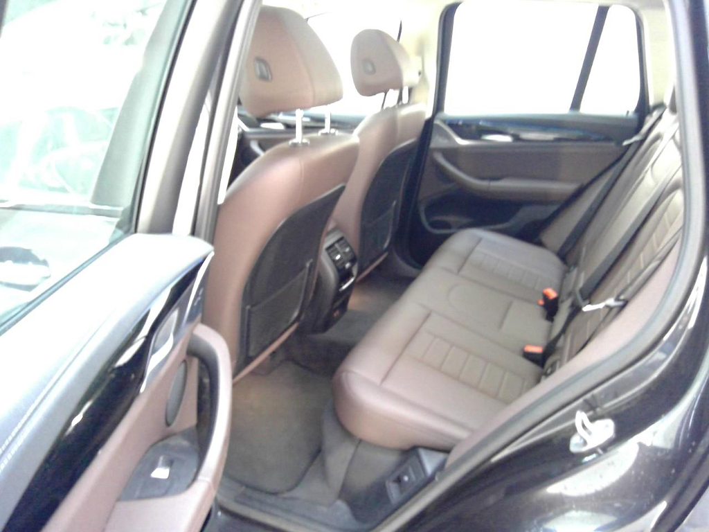 Foto 9 van BMW ix3