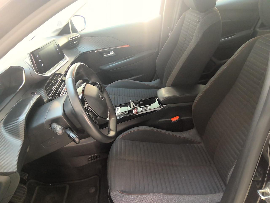 Foto 8 van Peugeot E-208