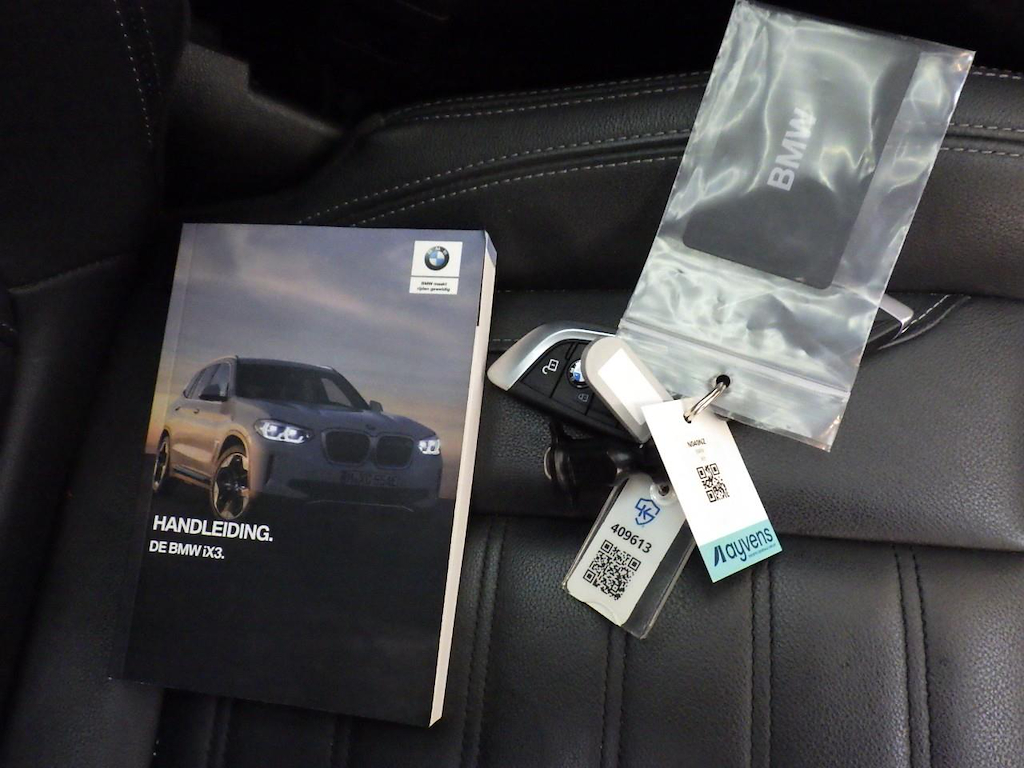 Foto 16 van BMW ix3
