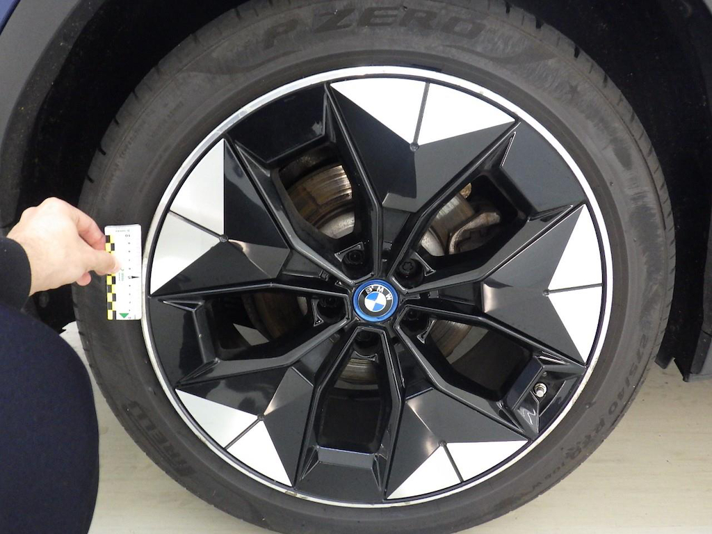 Foto 37 van BMW ix3