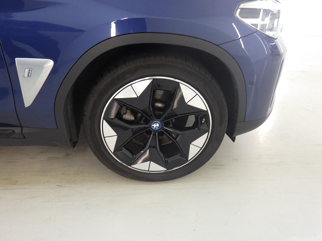 Foto 40 van BMW ix3