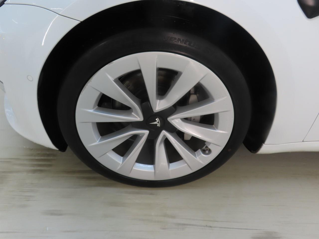 Foto 25 van Tesla Model 3