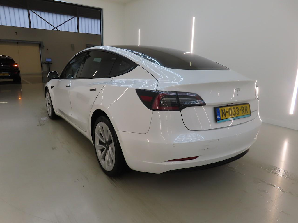 Foto 6 van Tesla Model 3