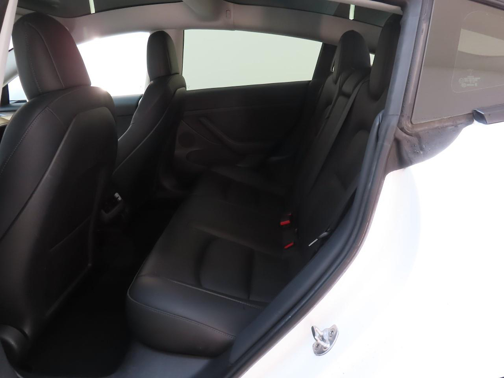 Foto 9 van Tesla Model 3