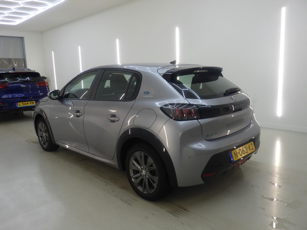 Foto 7 van Peugeot E-208