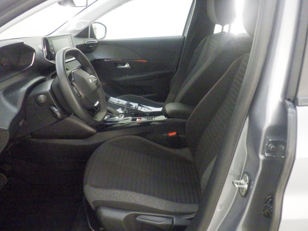Foto 8 van Peugeot E-208