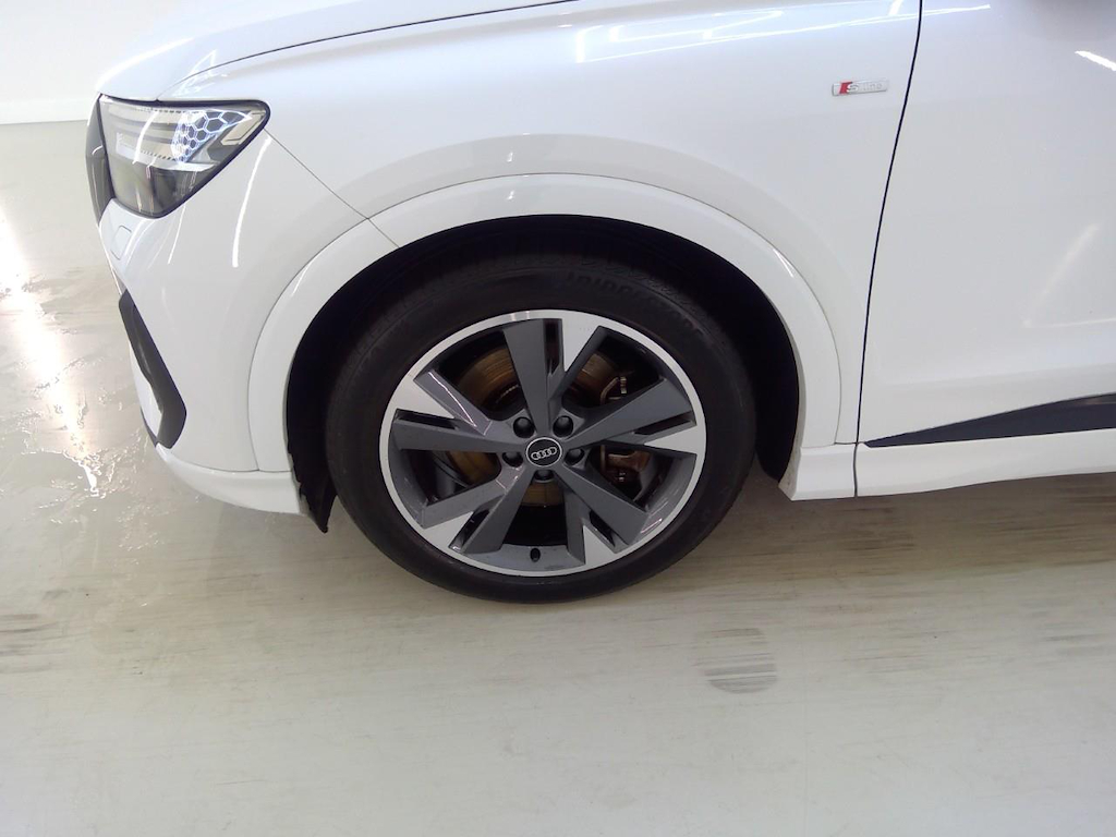 Foto 25 van Audi Q4 e-tron
