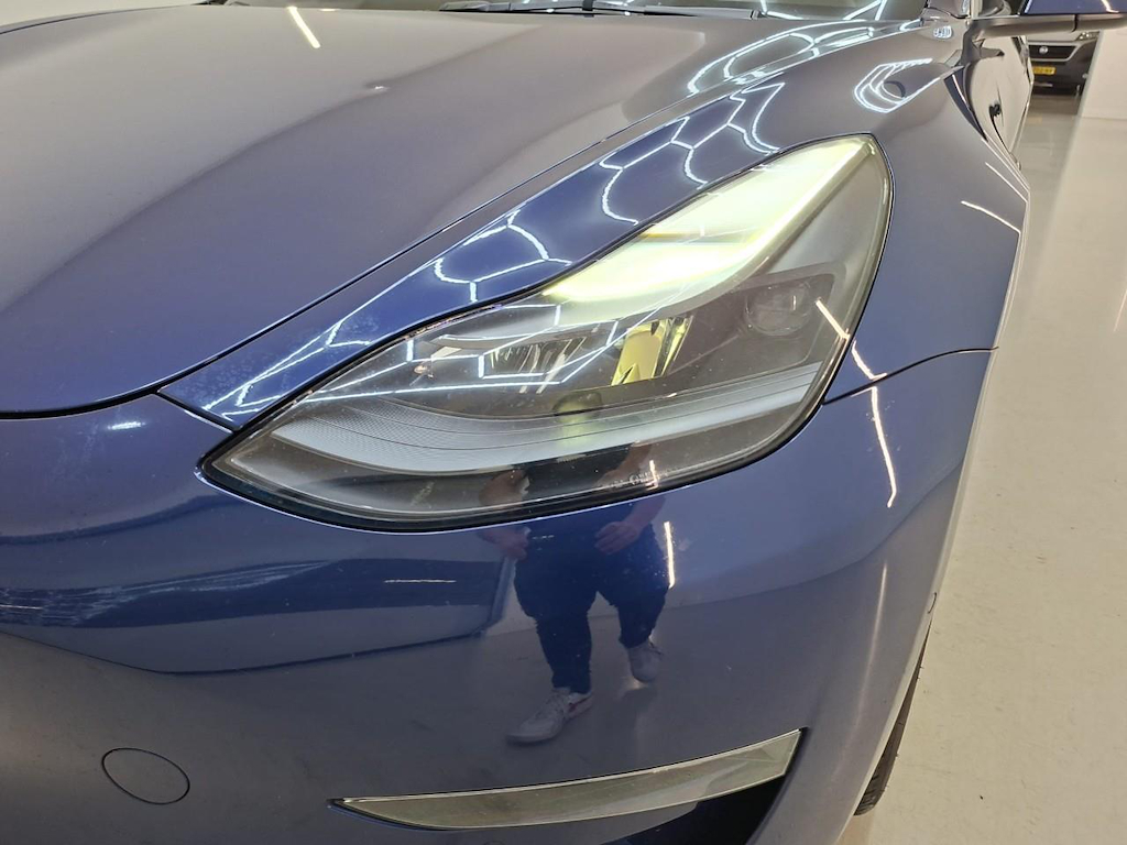 Foto 13 van Tesla Model 3