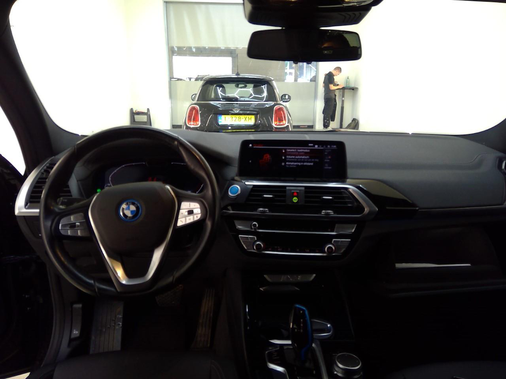 Foto 8 van BMW ix3