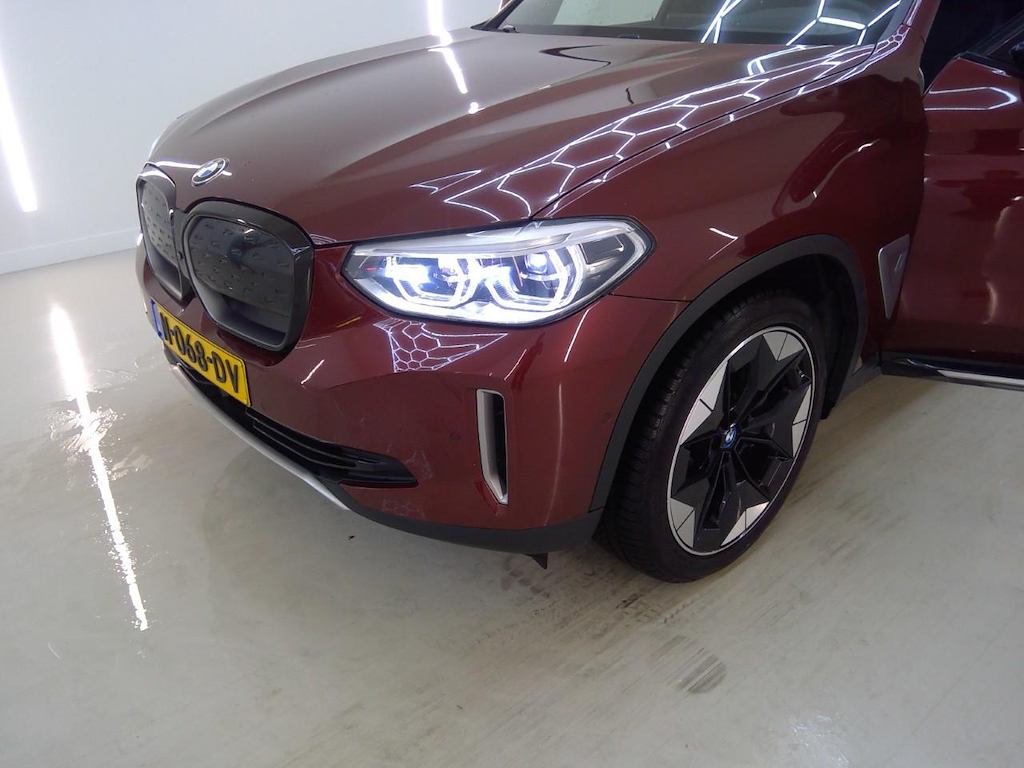 Foto 21 van BMW ix3