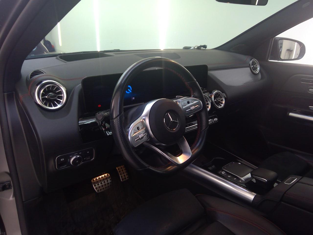 Foto 5 van Mercedes EQA