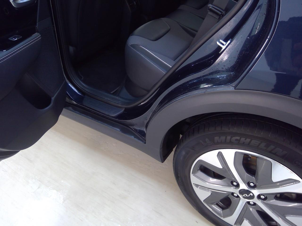 Foto 24 van Kia Niro