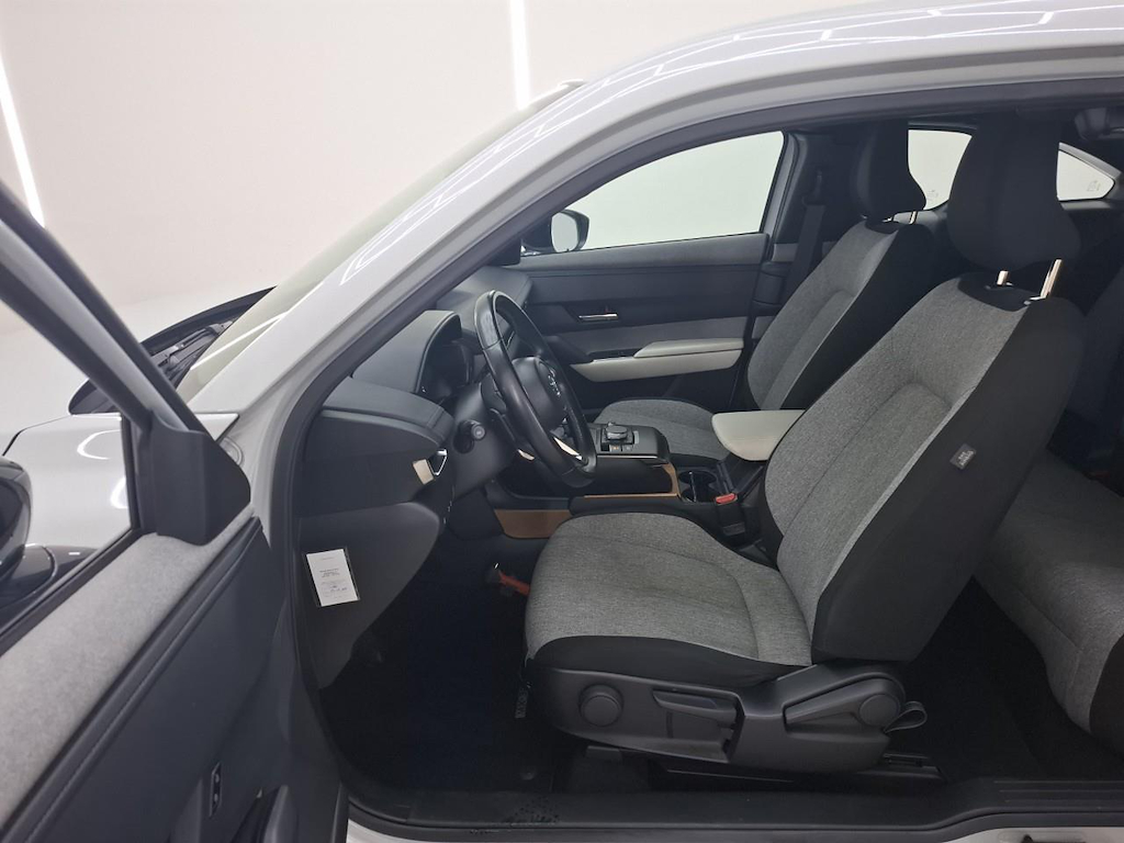 Foto 8 van Mazda MX-30