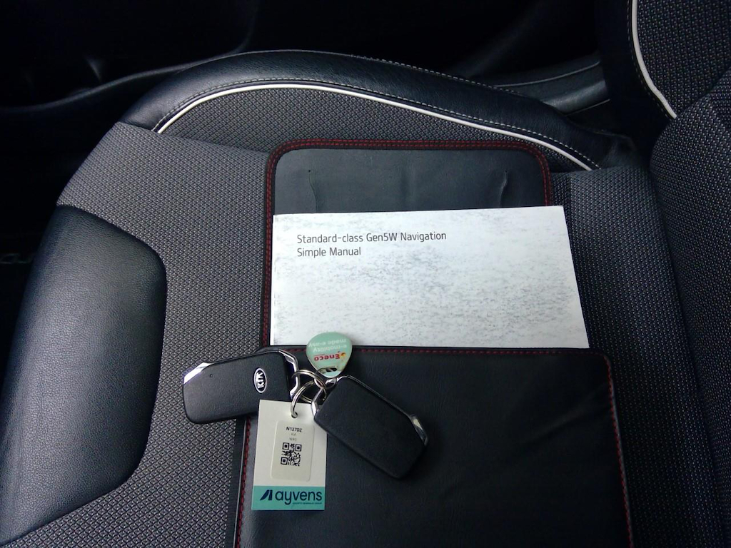 Foto 12 van Kia Niro