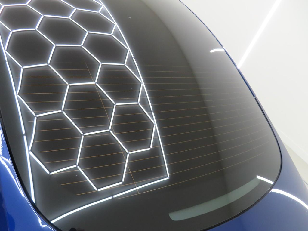 Photo 13 of Tesla Model 3
