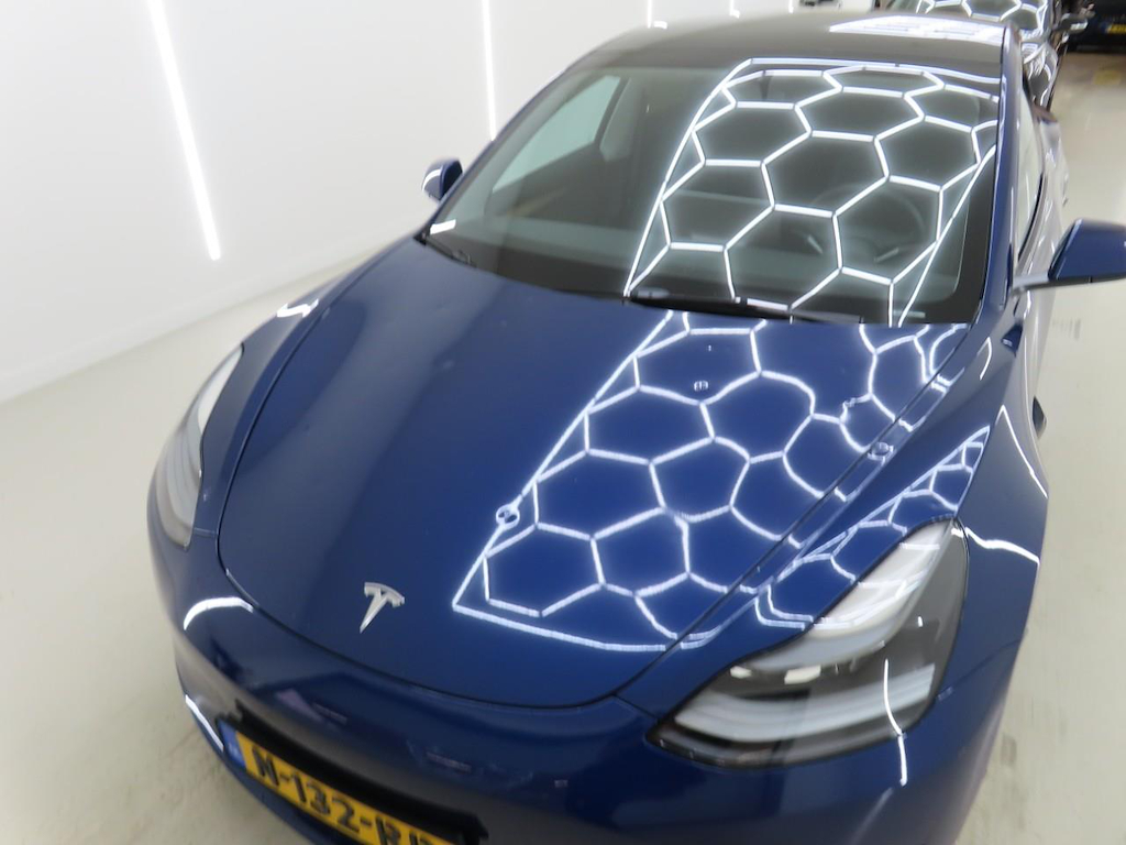 Photo 23 of Tesla Model 3