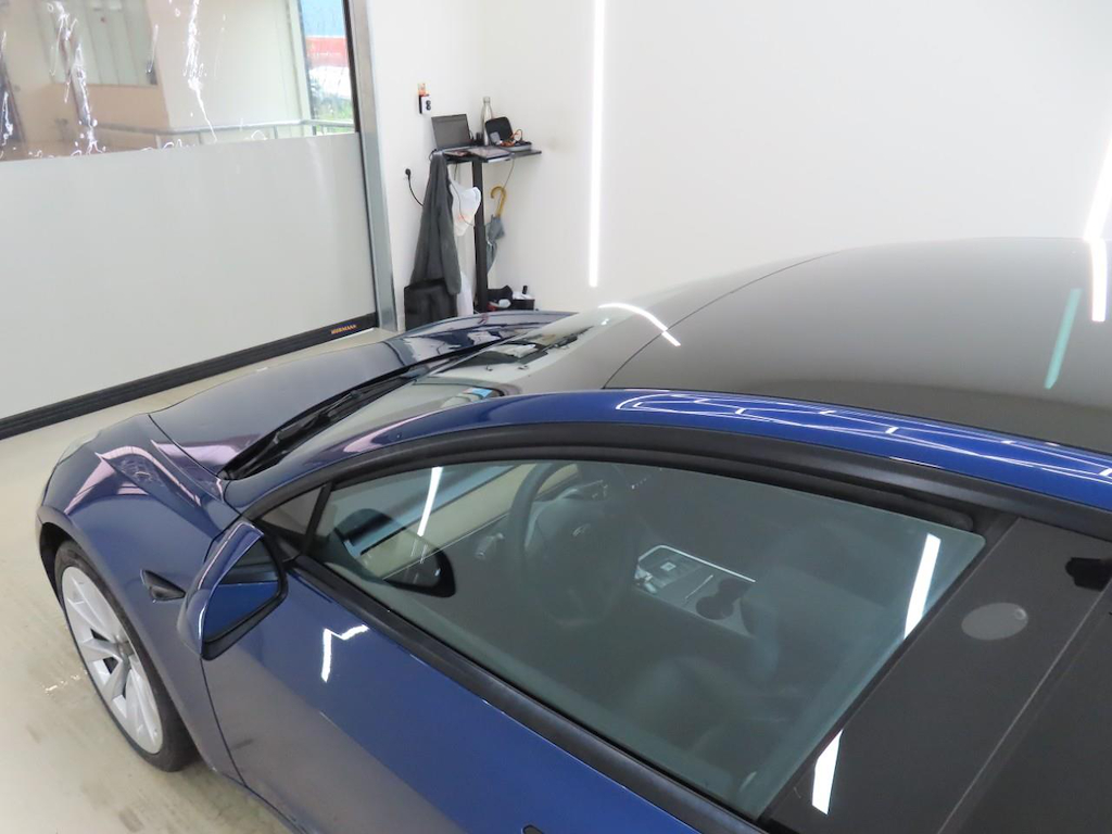 Photo 25 of Tesla Model 3