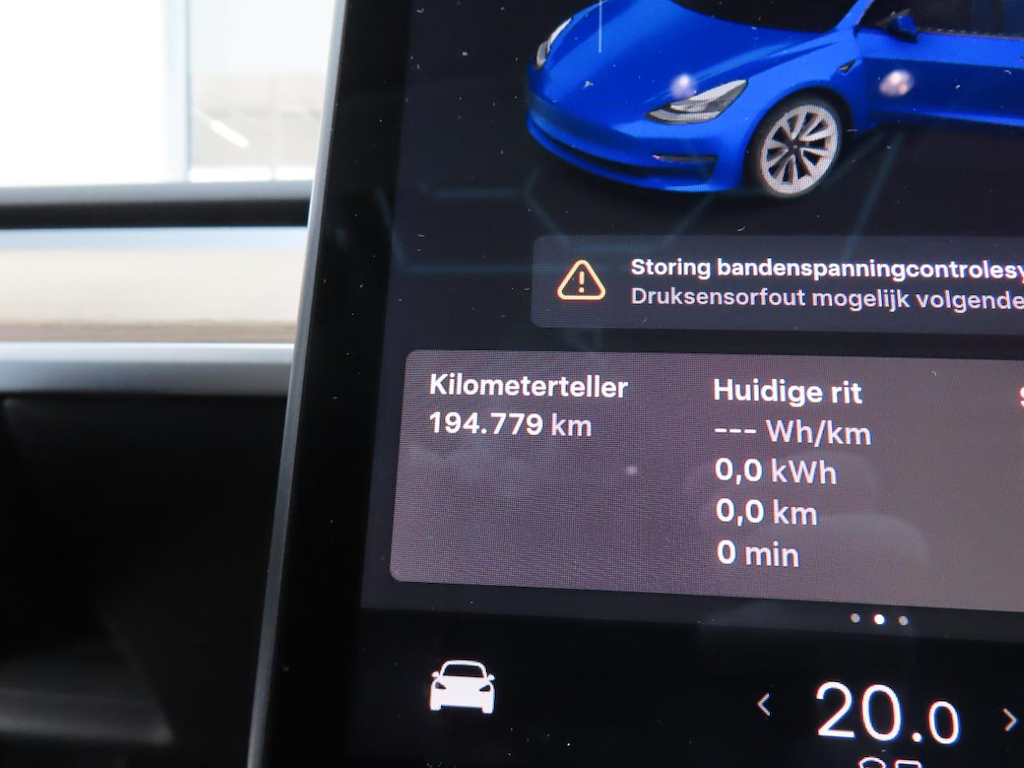 Photo 5 of Tesla Model 3