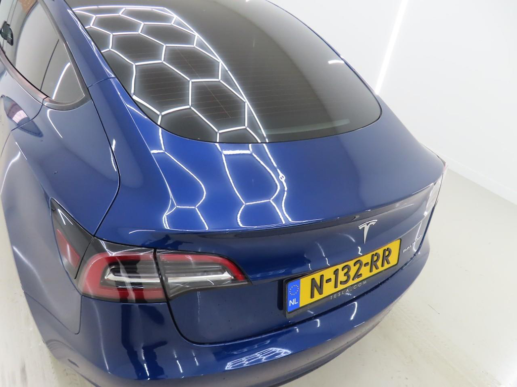 Photo 28 of Tesla Model 3