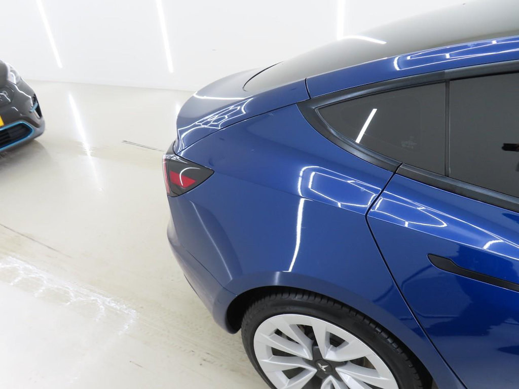 Photo 30 of Tesla Model 3