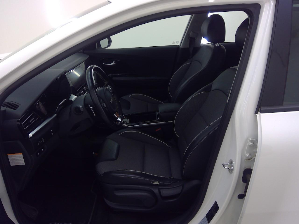 Foto 25 van Kia Niro