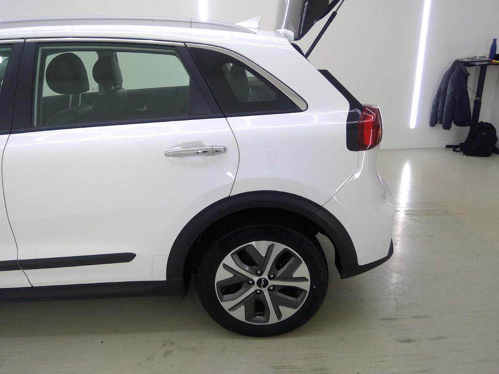 Foto 28 van Kia Niro