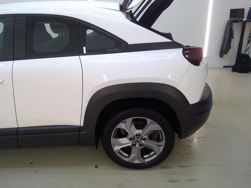 Foto 24 van Mazda MX-30