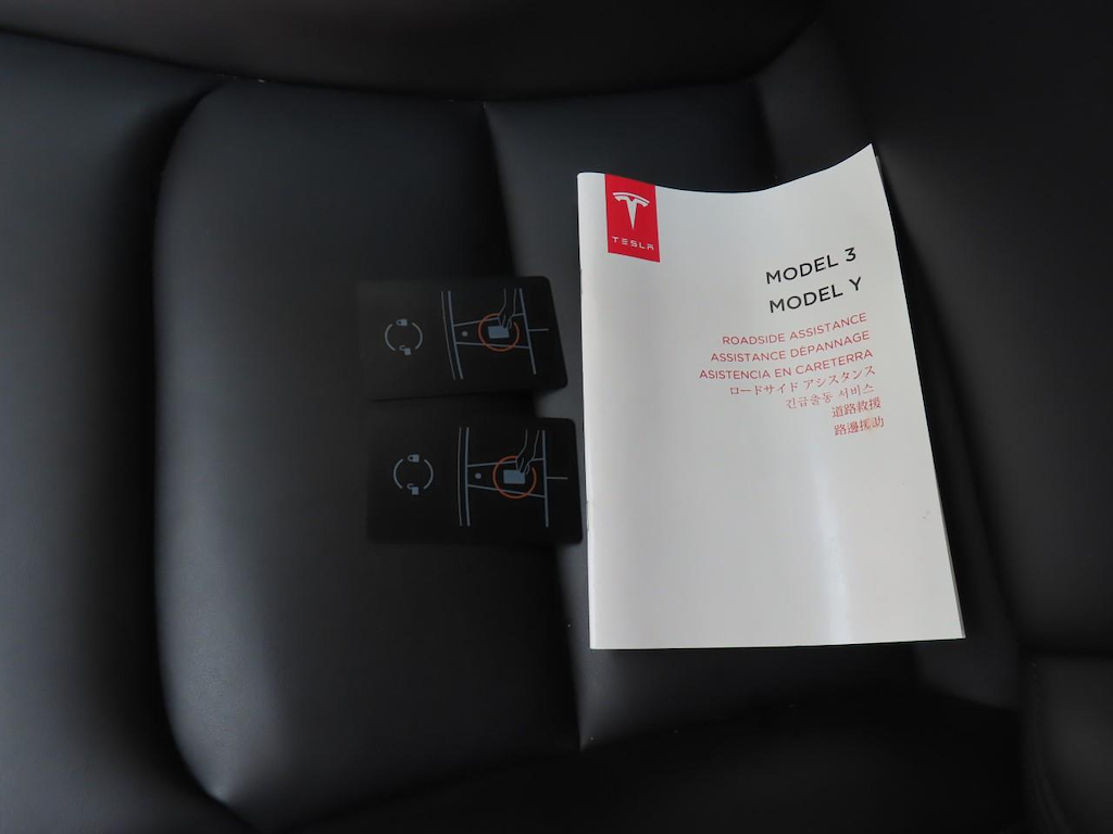 Foto 15 van Tesla Model Y