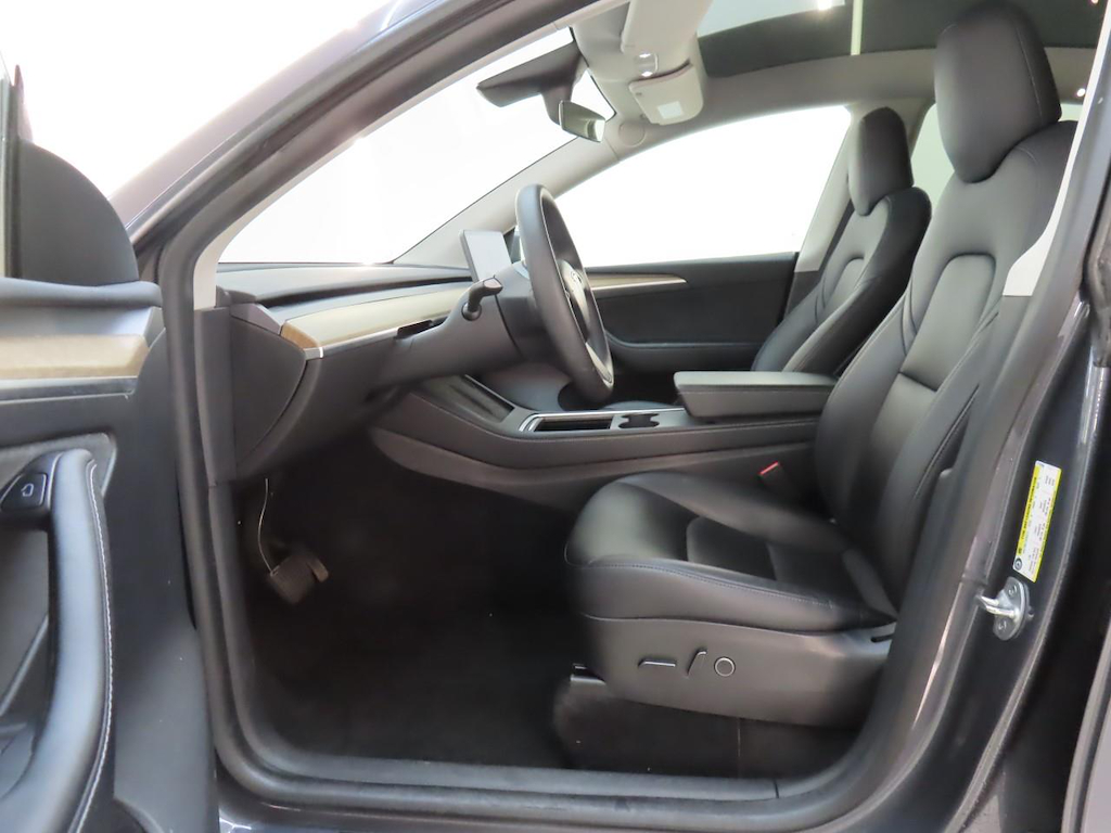 Foto 7 van Tesla Model Y